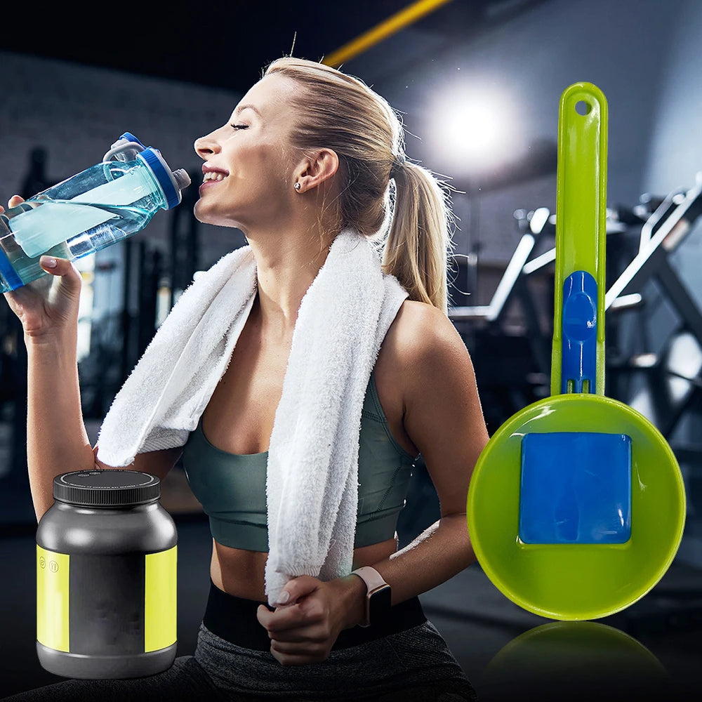 No Mess Gym Funnel Scooper